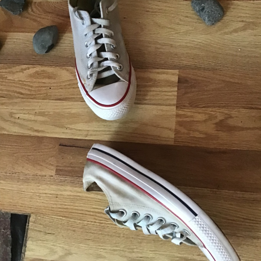 Converse - Picture 3 of 3